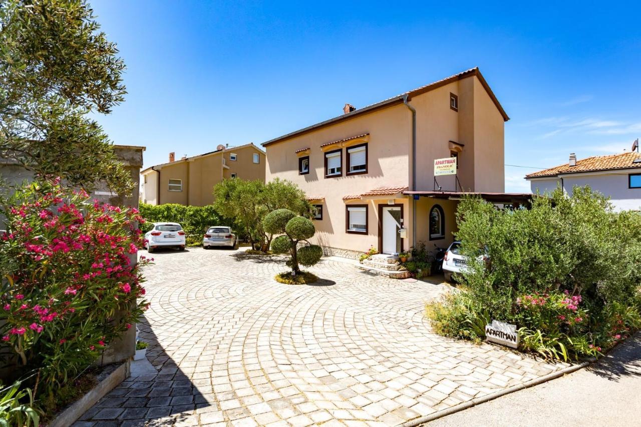 Apartments With A Swimming Pool Punat, Krk - 5378 外观 照片