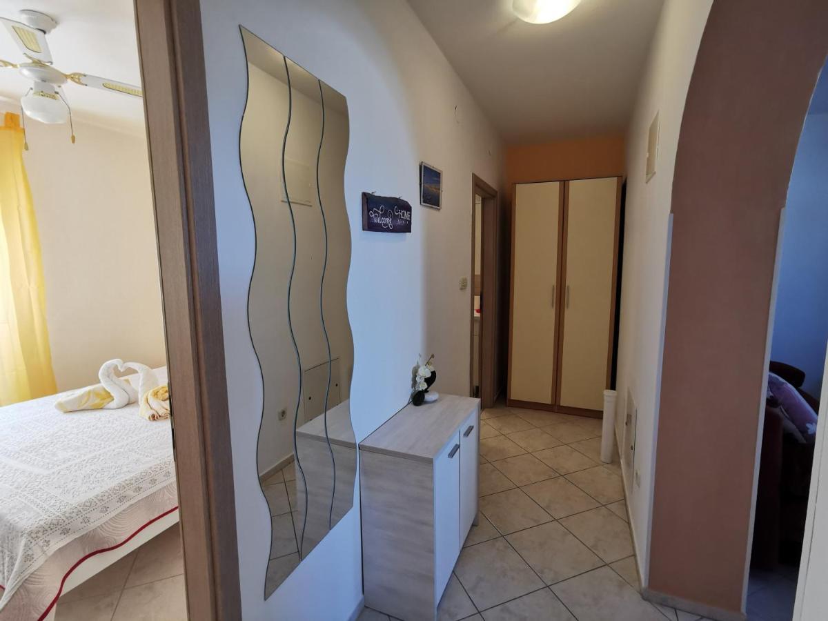 Apartments With A Swimming Pool Punat, Krk - 5378 外观 照片